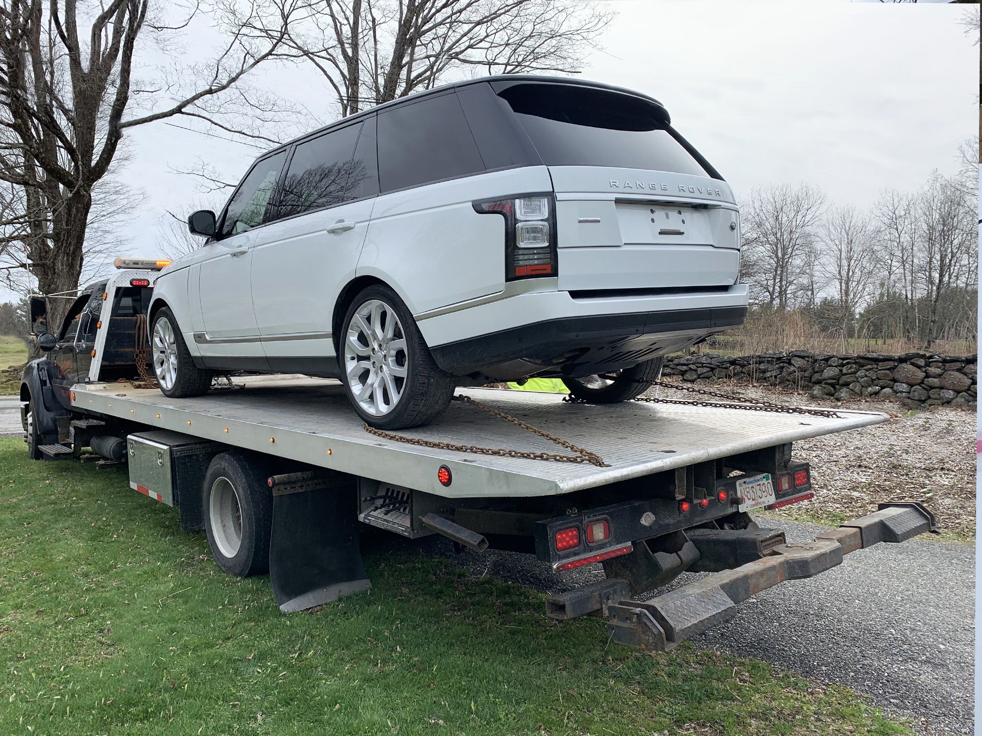 Towing Range Rover SUV
