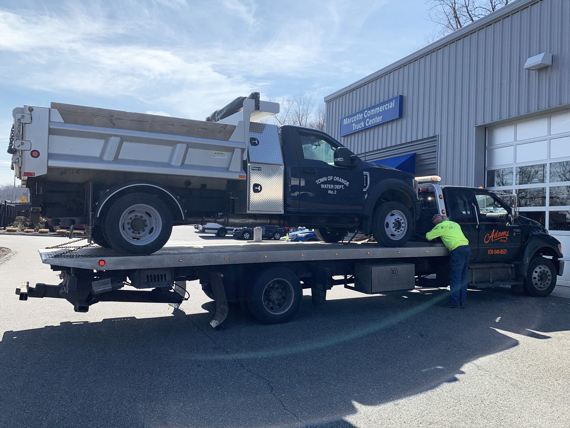 Emergency flatbed tow of delivery van